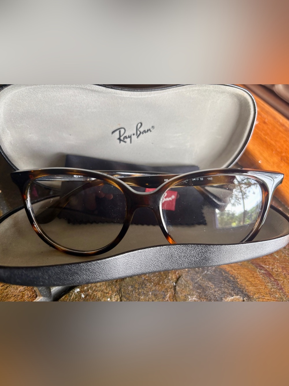 Ray-Ban Tortoiseshell Oval Glasses - Brown/Amber